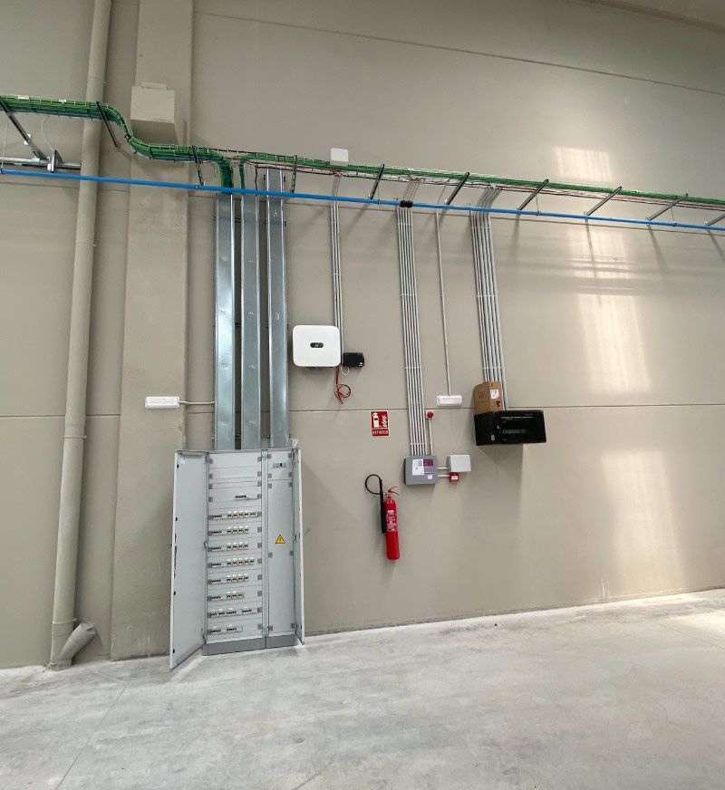 EFI Cretaprint. Proyectos Industriales Mantenimiento y Electricidad
